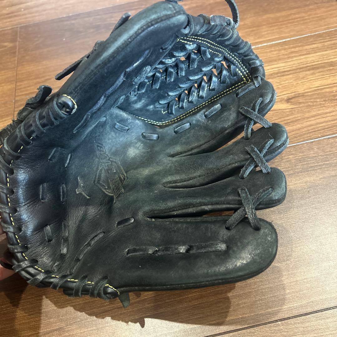 Mizuno 軟式グローブ 黒 ゴールドロゴ