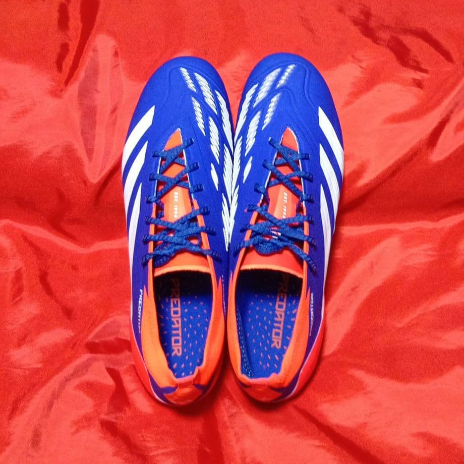 【新品未使用】アディダス　サッカースパイク