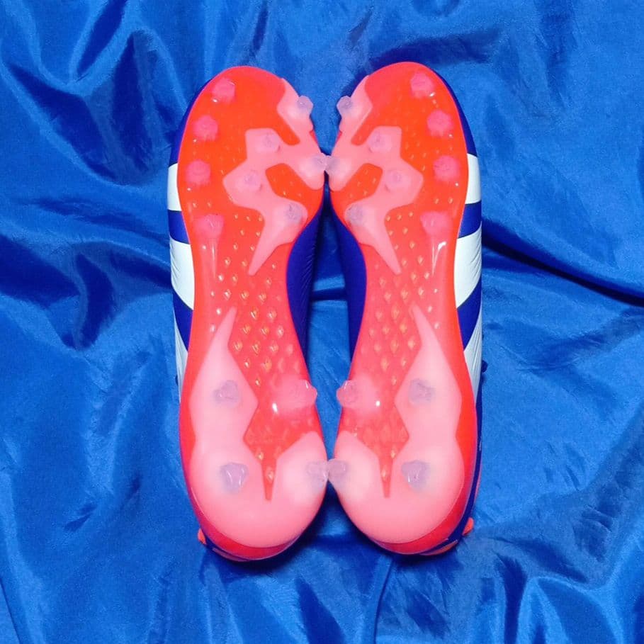 【新品未使用】アディダス　サッカースパイク