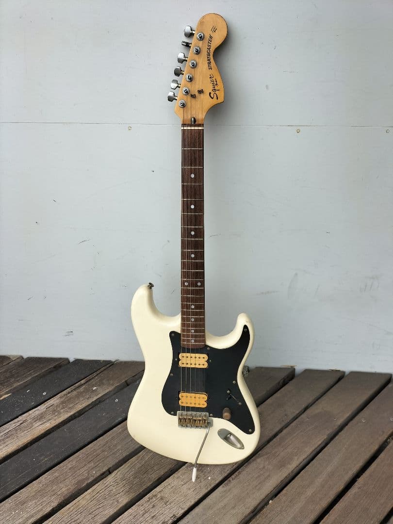 ギター JV Squier by Fender Stratocaster