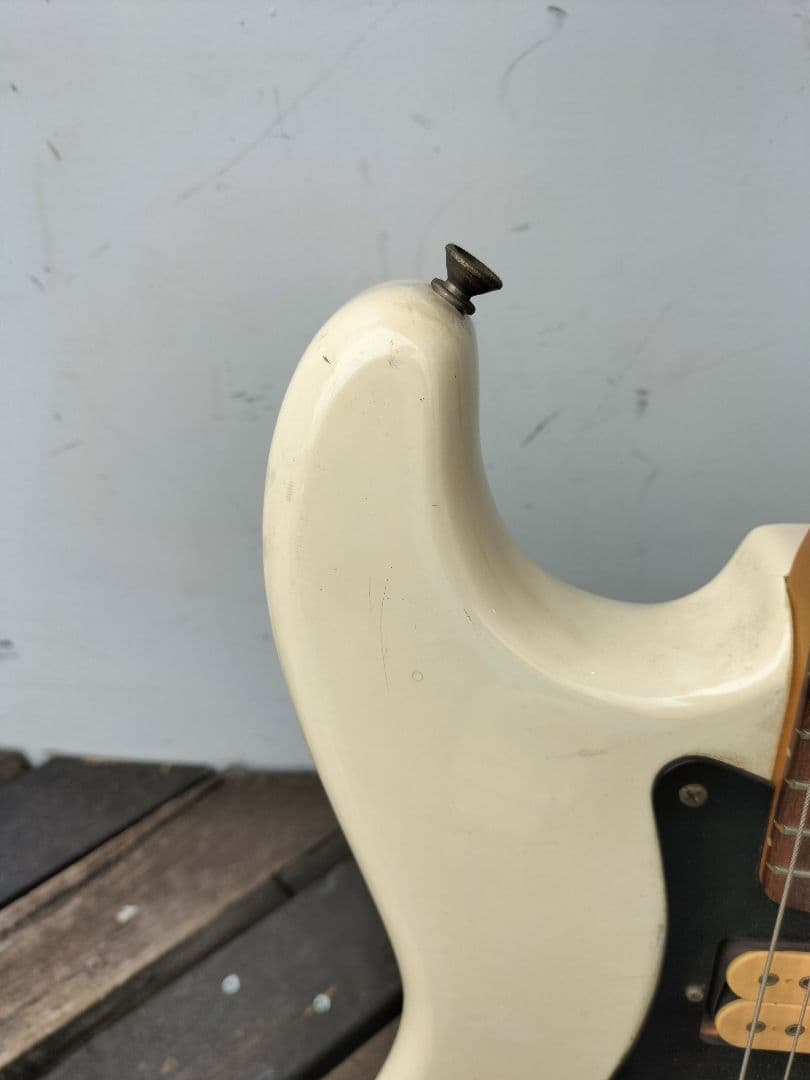 ギター JV Squier by Fender Stratocaster