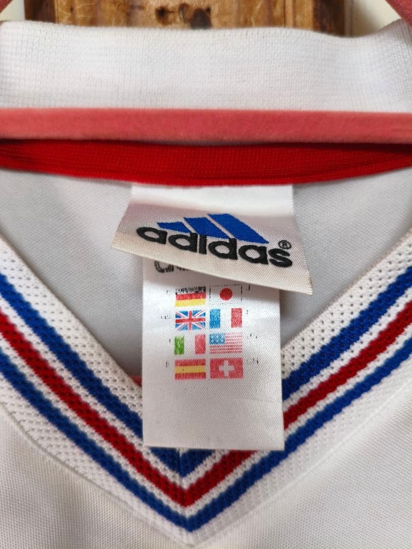 レアFC東京 1999/2000adidas サッカーシャツ 14佐藤由希彦