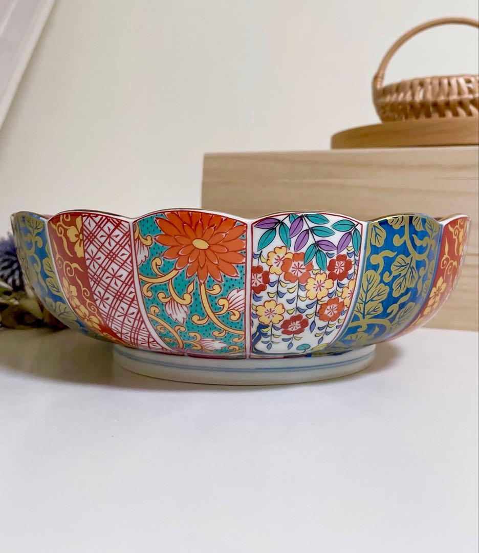 有田焼　清秀　元禄古伊万里　菊割鉢　大鉢　輪花盛鉢　金彩色絵染錦　金襴手　特選品
