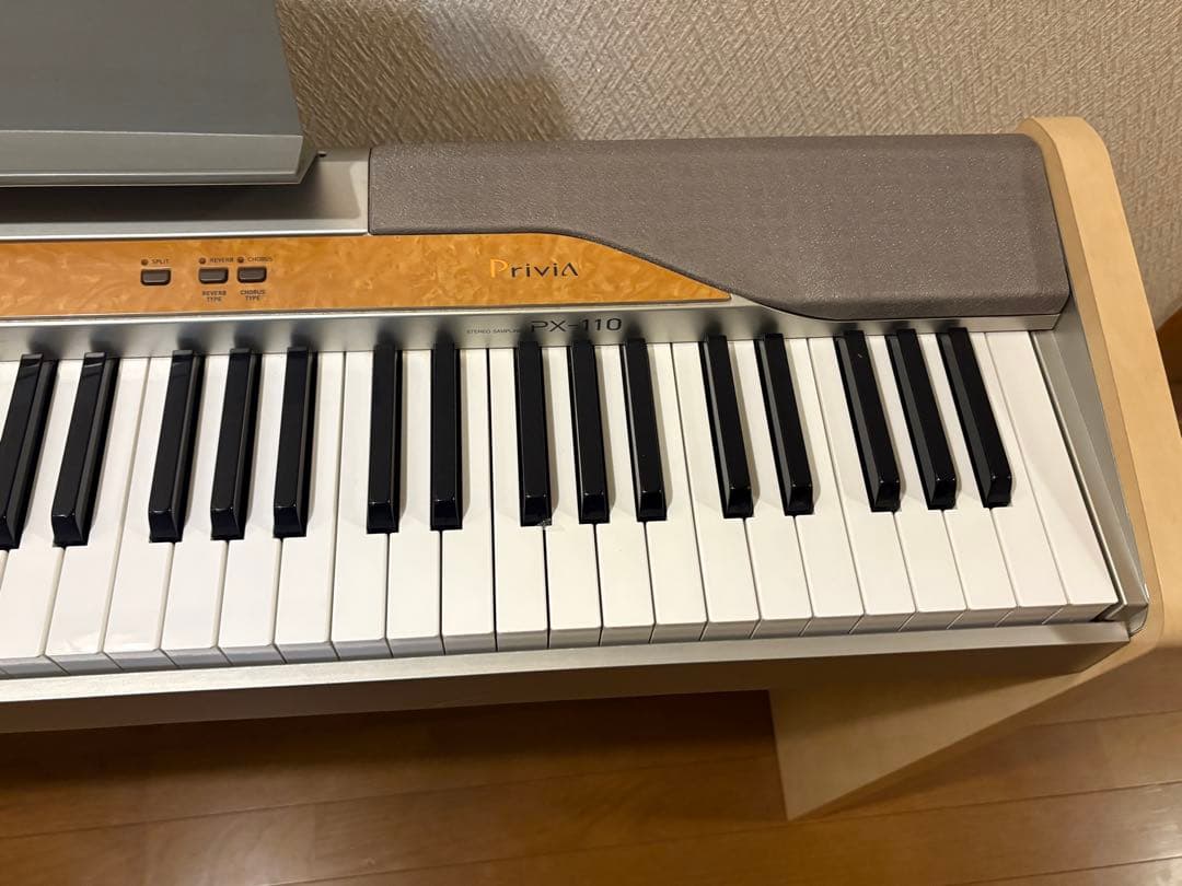 電子ピアノ＊CASIO Privia PX-110 88鍵　ペダル付き