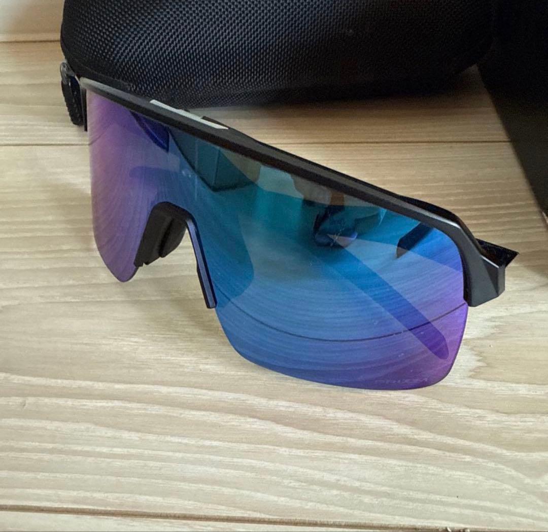 OAKLEYサングラス 青紫色 レンズ ケース付き