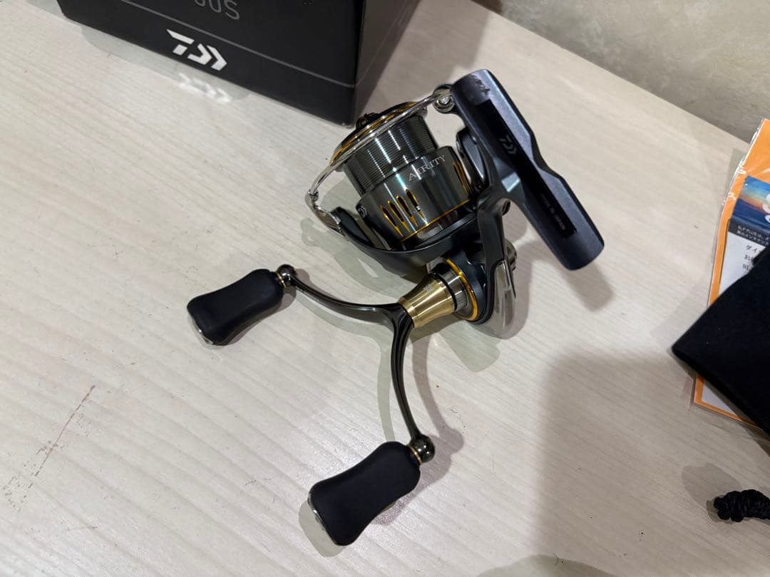 ★☆ダイワ　23エアリティ　LT2500S カスタム　美品