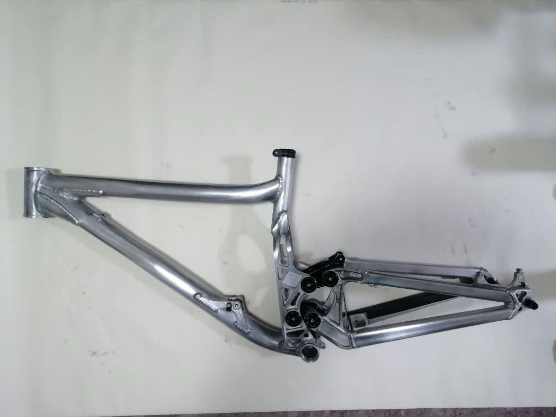 TURNER DHR サイズL 中古