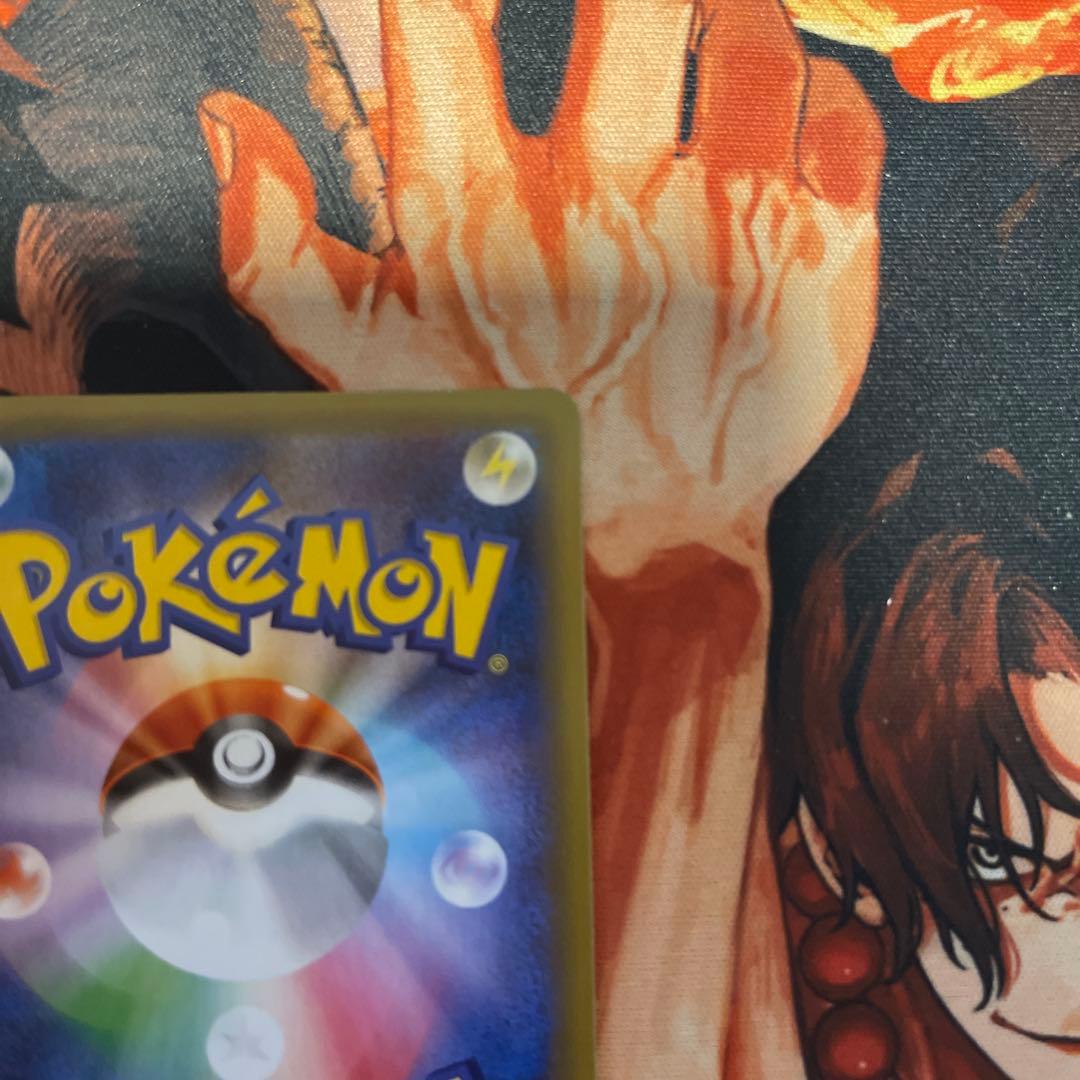 ポケモンカード 25th プロモカード 3枚セットとディスプレイケース
