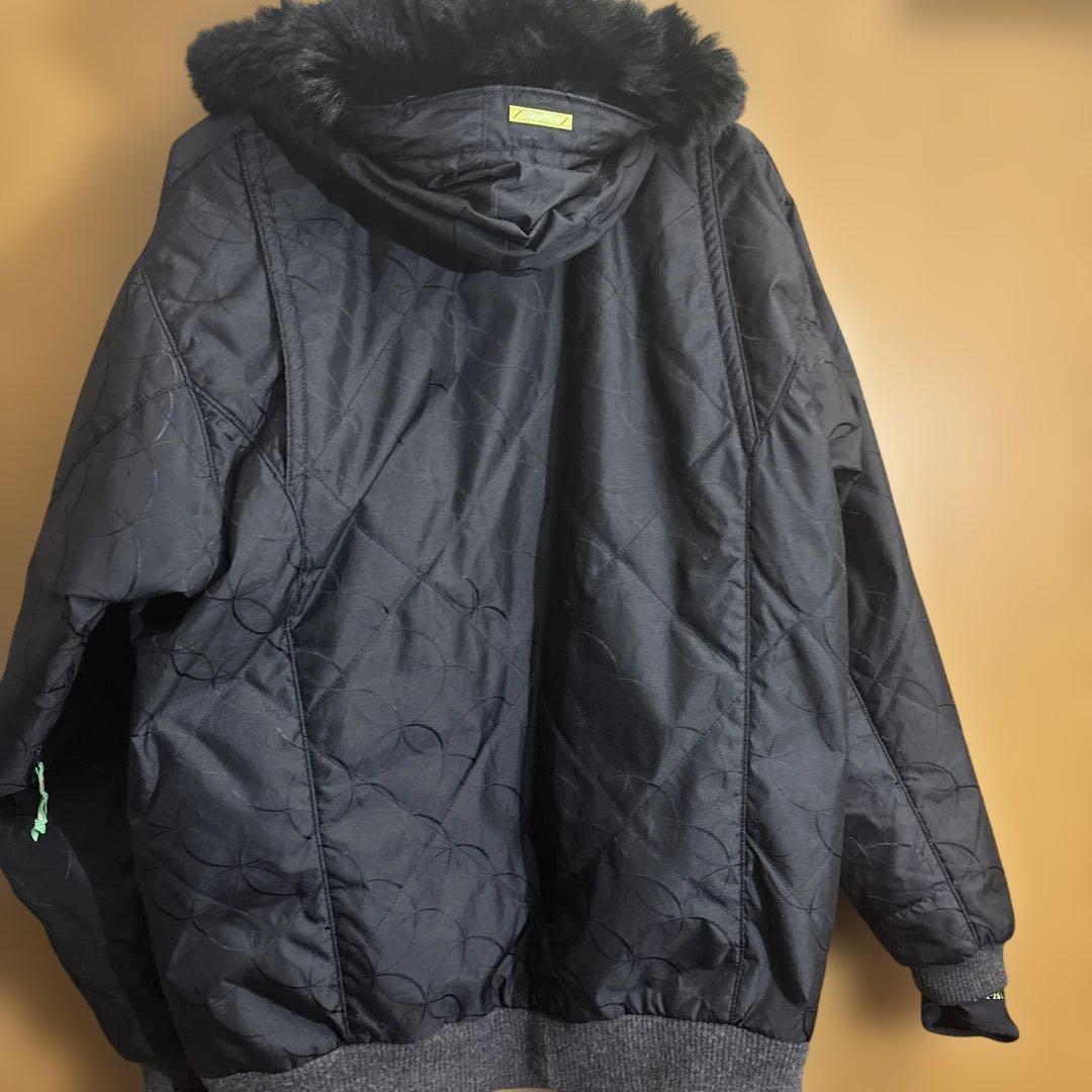 ETERNALYOUTHブランドのMサイズのジャケットファー付き