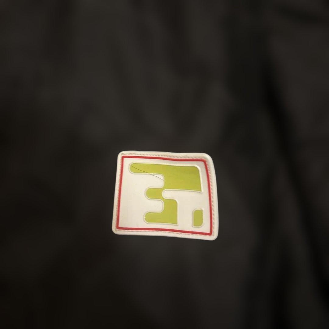 ETERNALYOUTHブランドのMサイズのジャケットファー付き