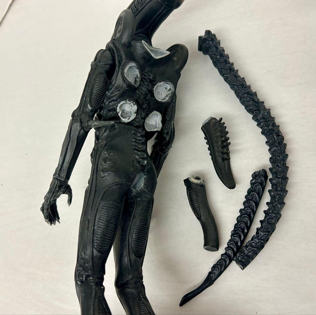 NECA 1/4 エイリアン ジャンク品のおまけ付き