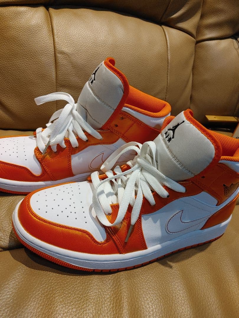 新品27㎝Nike Air Jordan 1 Mid オレンジ/ホワイト