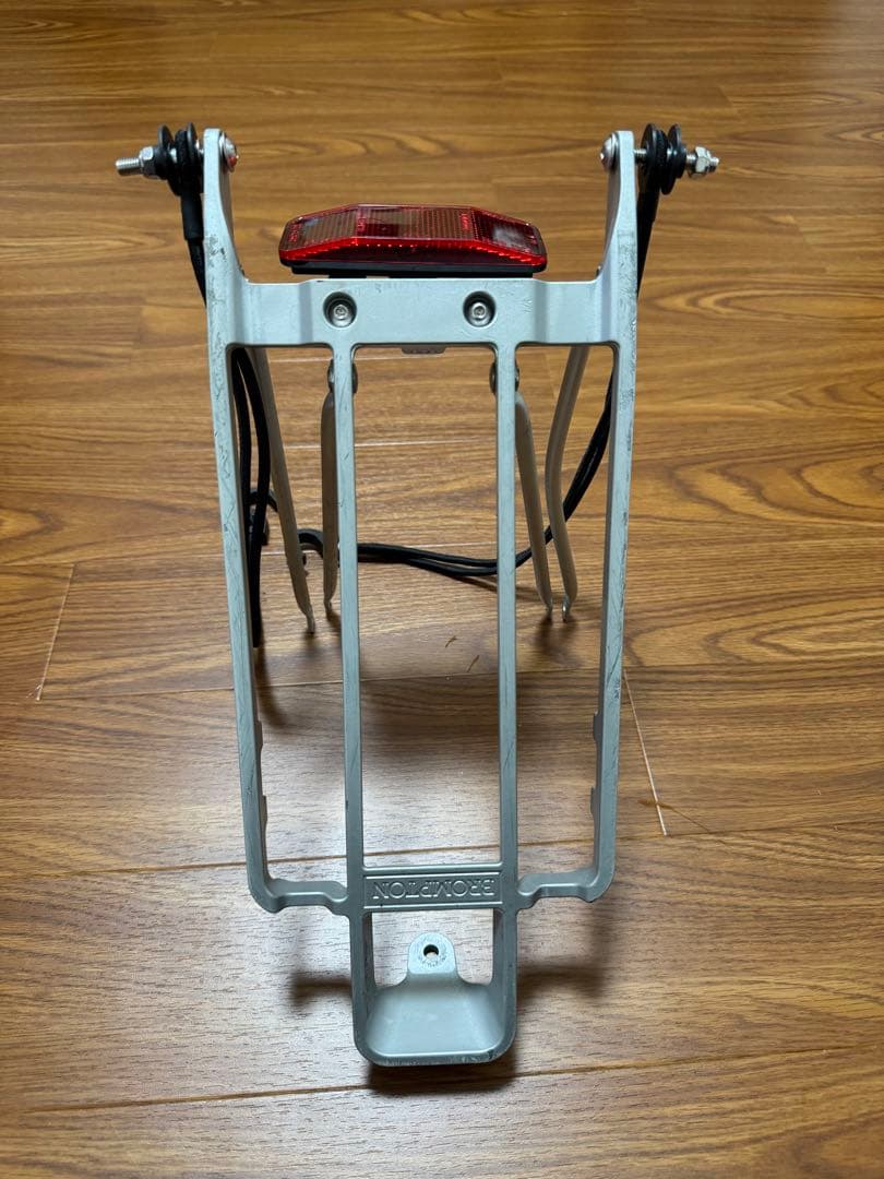 【値下げ】Brompton シルバー荷台 テールライト付き