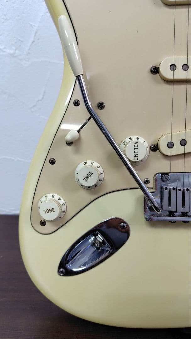 ギター Fender USA American Deluxe Stratocaster