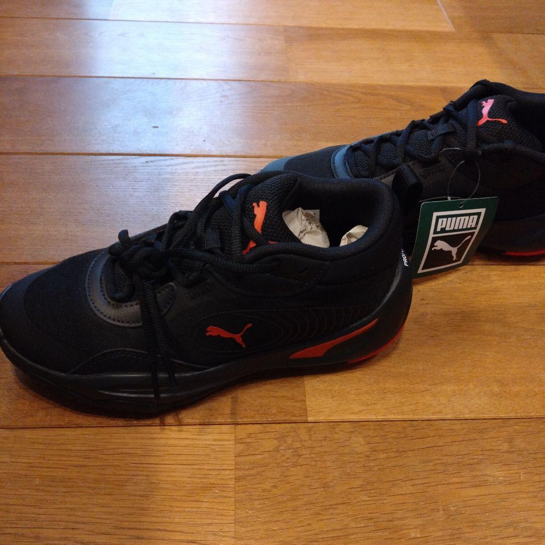 PUMA PLAYMAKER PRO JR ブラック/レッド　23.0cm