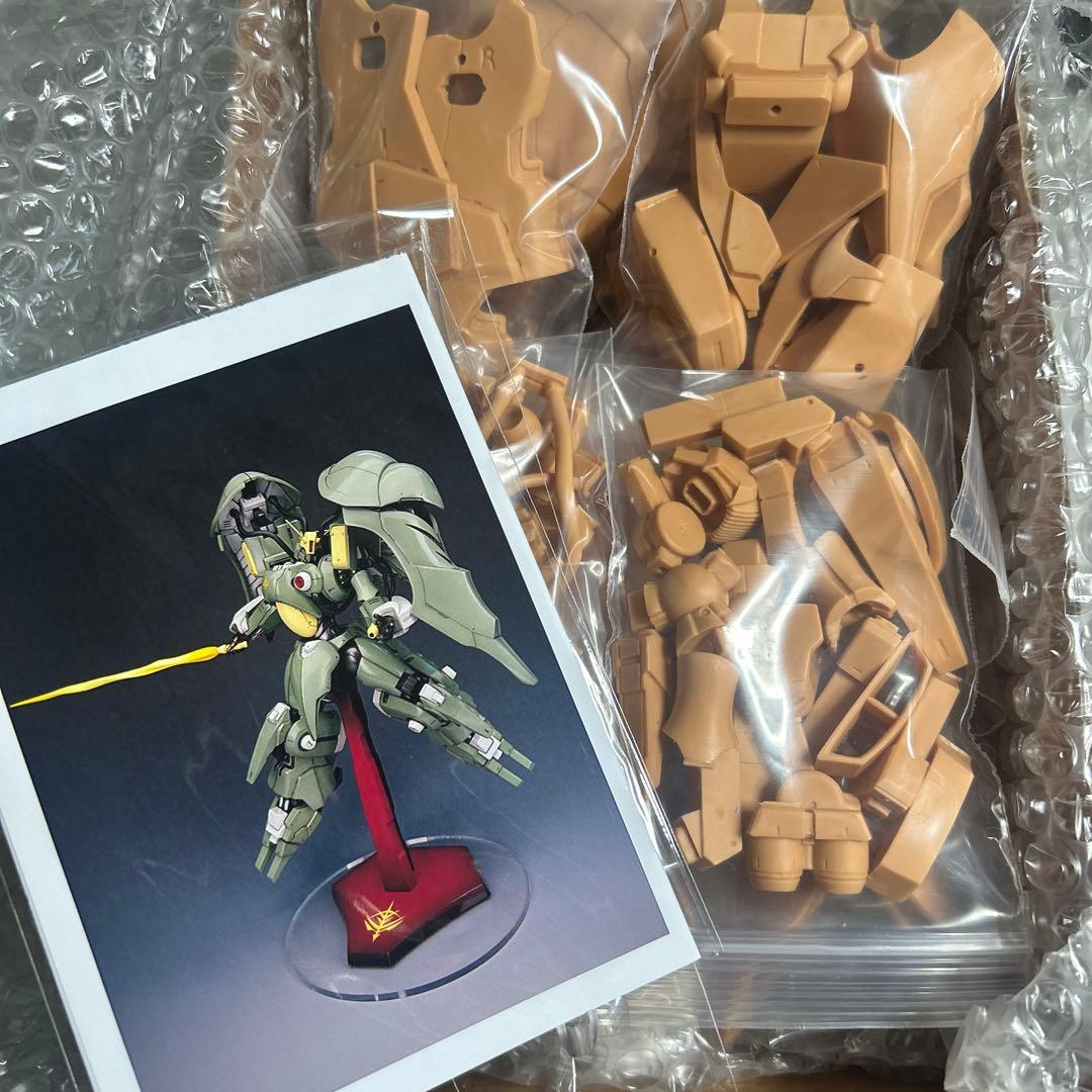 ガレージキット 機動戦士ZZガンダム　1/144 クインマンサ