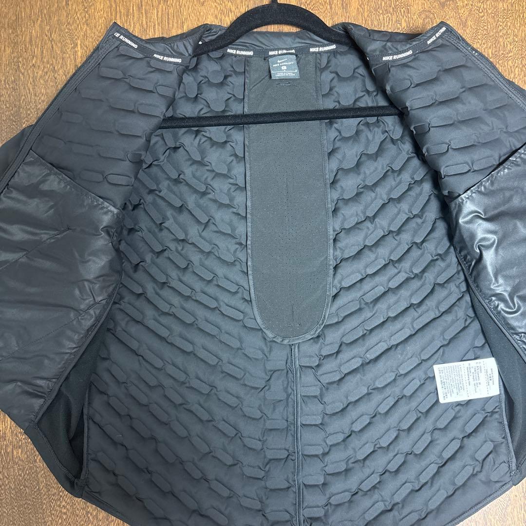 Nike AeroLoft(ナイキ エアロロフト) ブラック ジャケット L