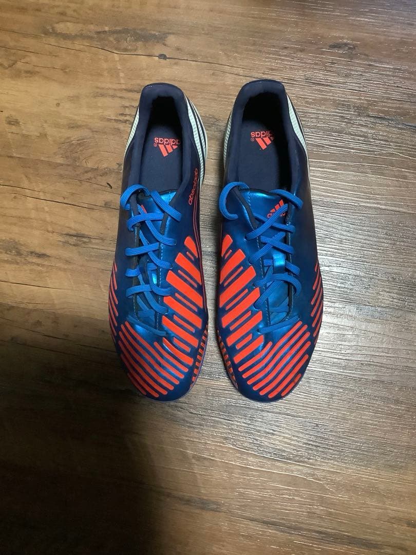 【2012年モデル】激レア商品！adidasプレデター アブソラド HG