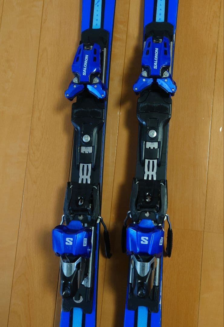 SALOMON ジュニアレーシング SL145 スキー板