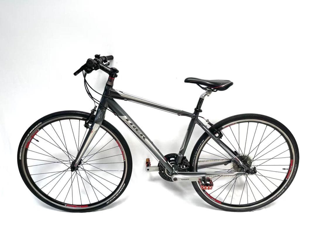 送料無料【即乘】TREK クロスバイク FX7.4 超軽量10.8キロ 27速