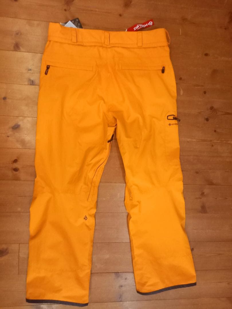 新品未使用 VOLCOM ボルコム スノボウエア 上下 オレンジ