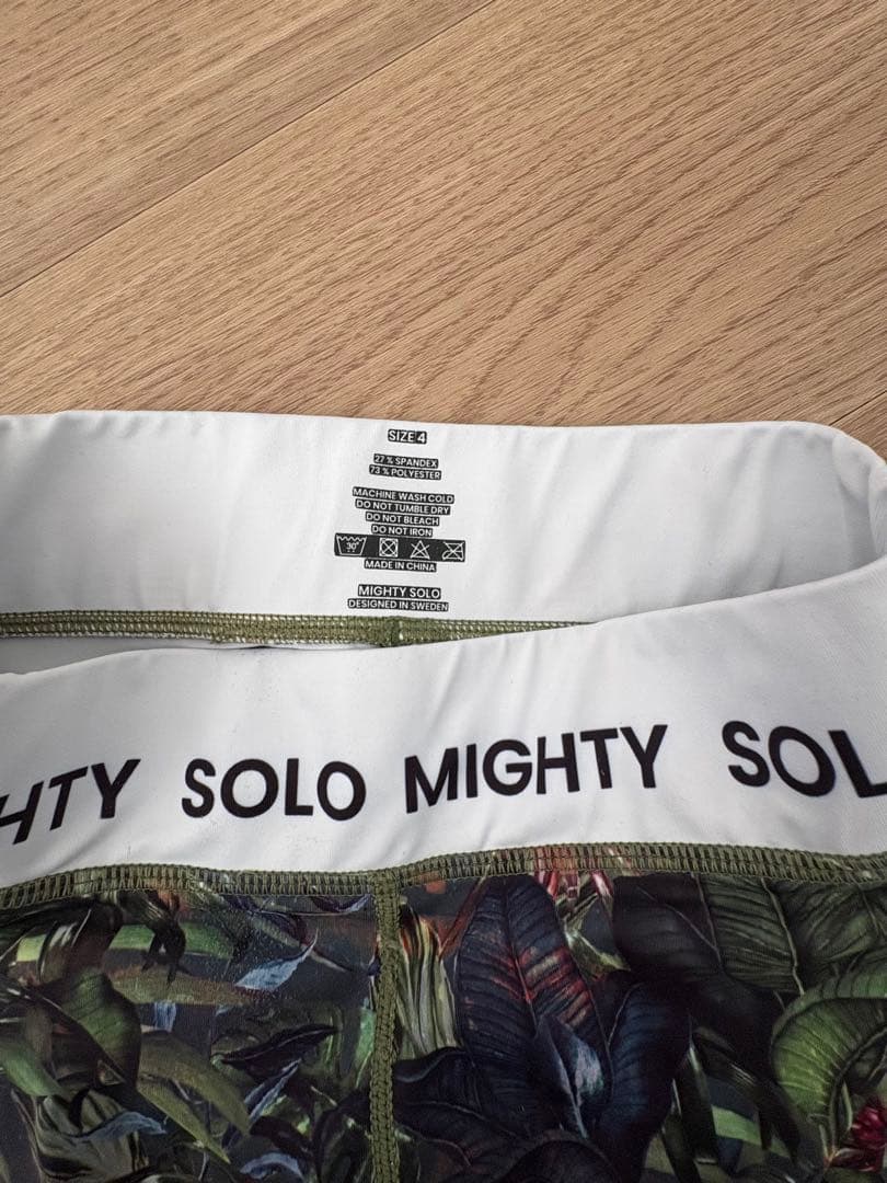 MIGHTY SOLO 植物柄 ヨガウェアセットサイズ4