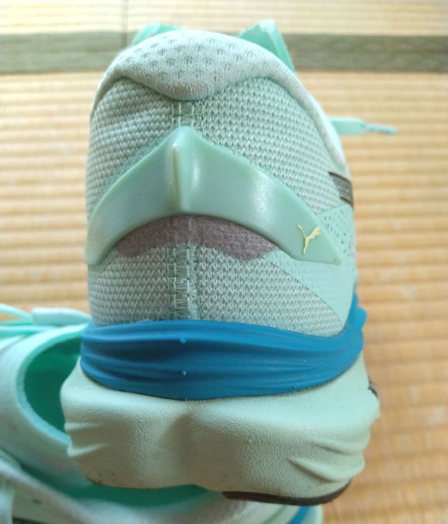 【美品】プーマ(PUMA) ディヴィエイト ニトロ 3 26.5cm