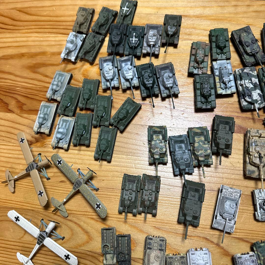 1/144 戦車　自走砲　突撃砲　フィギュア