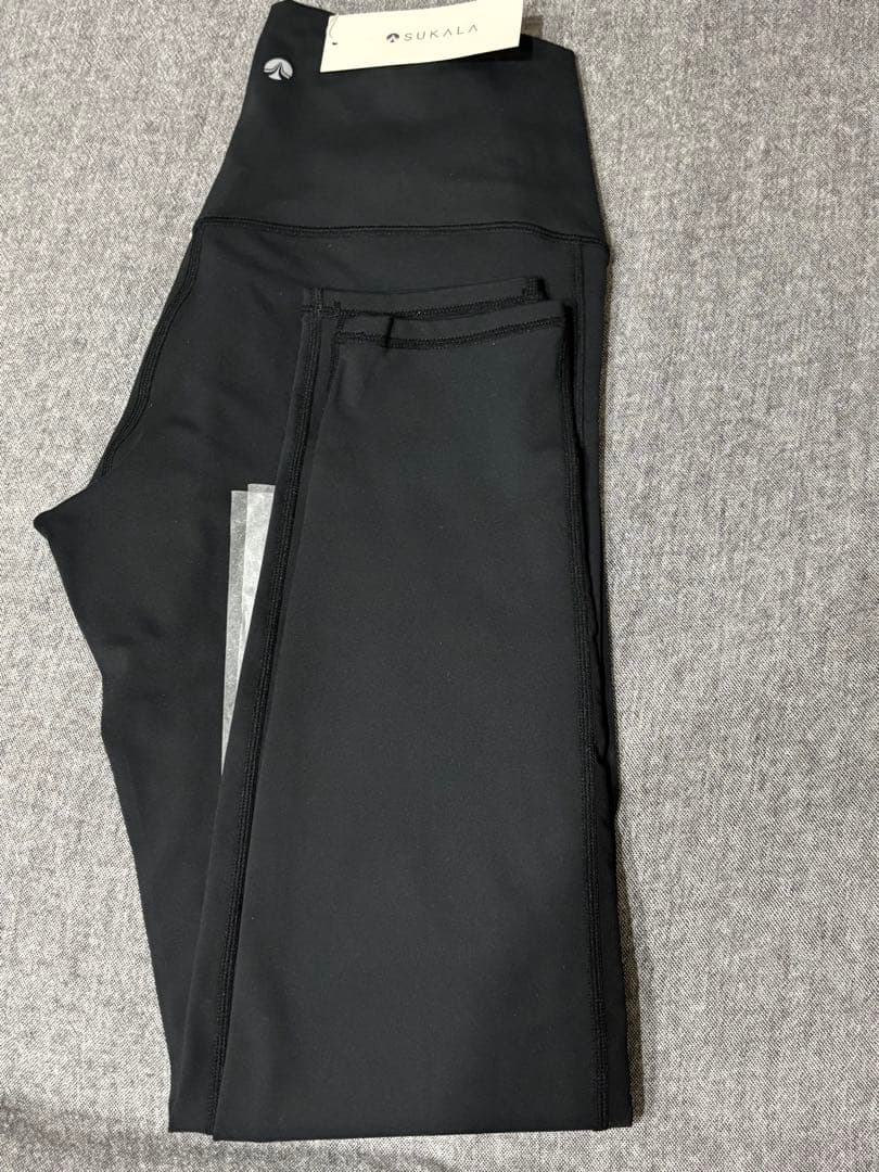 ★新品★SUKALAウエストギャザーソリッドレギンスM