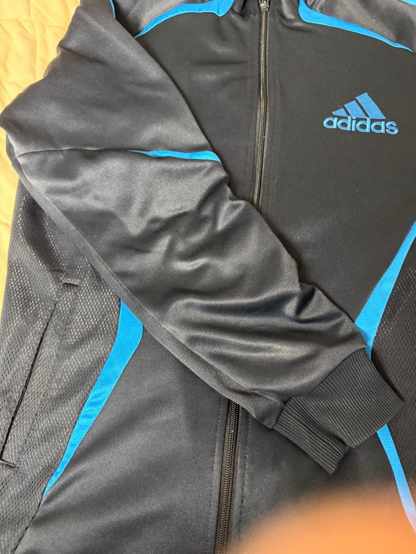 adidas トレーニングジャケット のみ黒/青セット