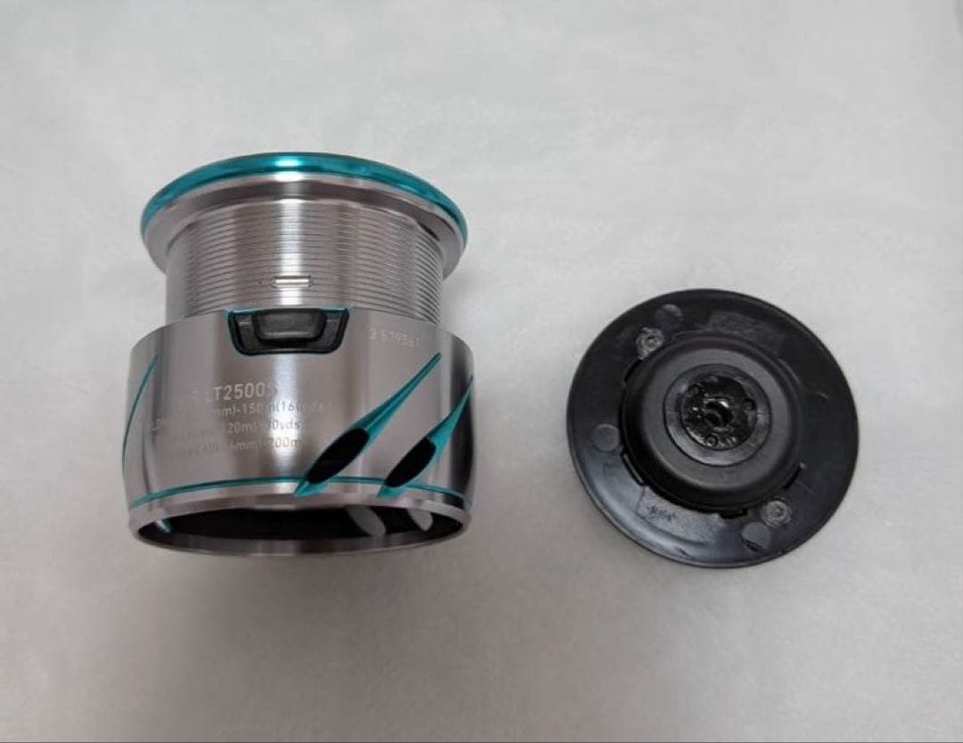 DAIWA(ダイワ) スピニングリール 25エメラルダス AIR LT2500S