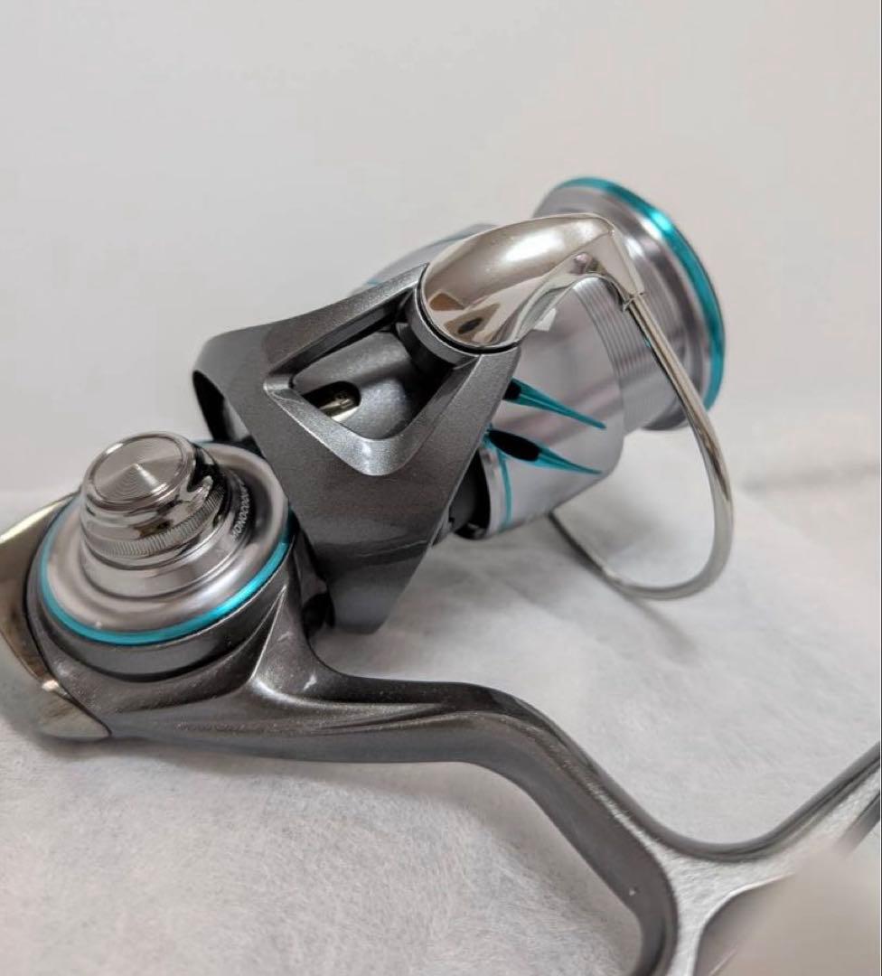 DAIWA(ダイワ) スピニングリール 25エメラルダス AIR LT2500S