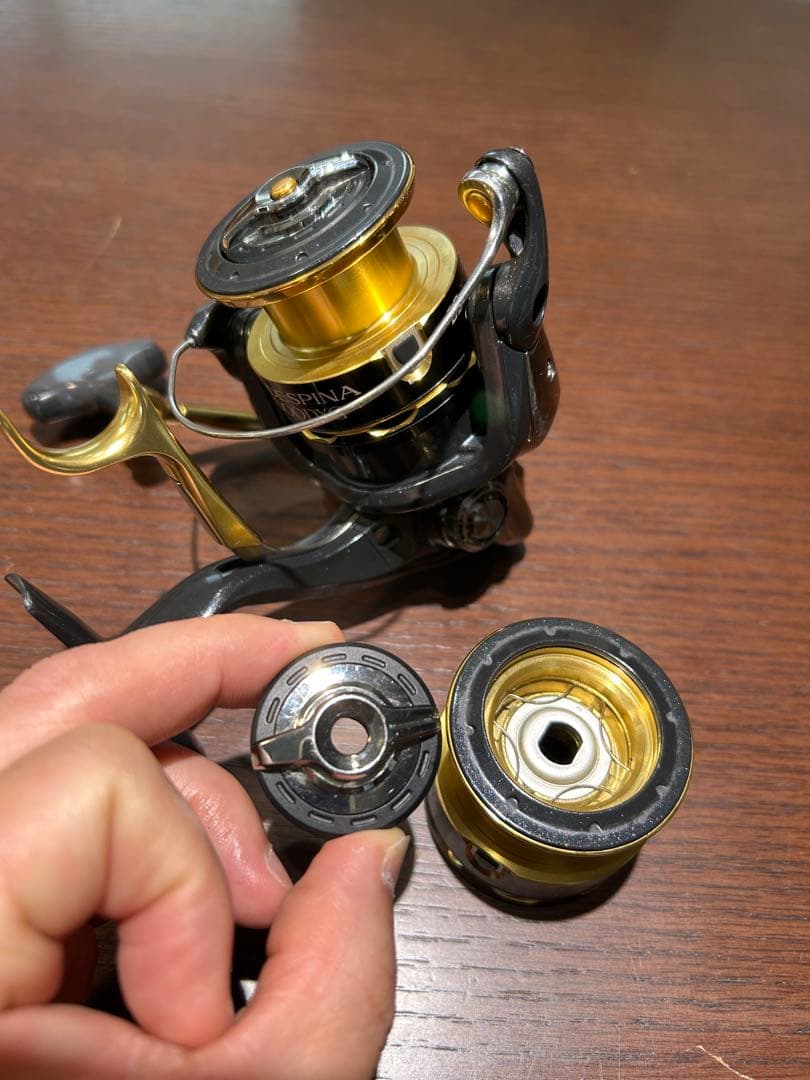 早い者勝ち！シマノ 11 BBX デスピナ　C3000DXG (替えスプール付)
