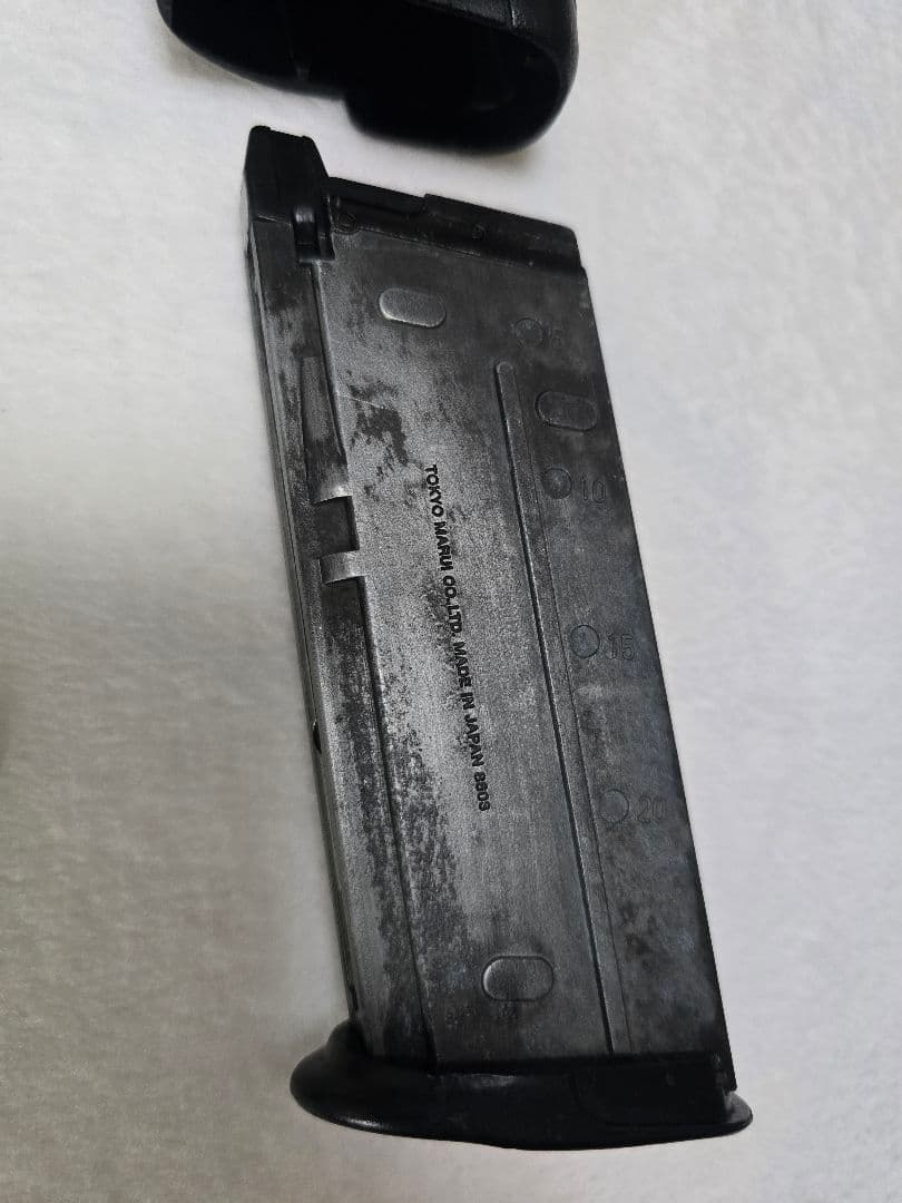 東京マルイ　fn57 　ガスガン マガジン3本付き　箱無し