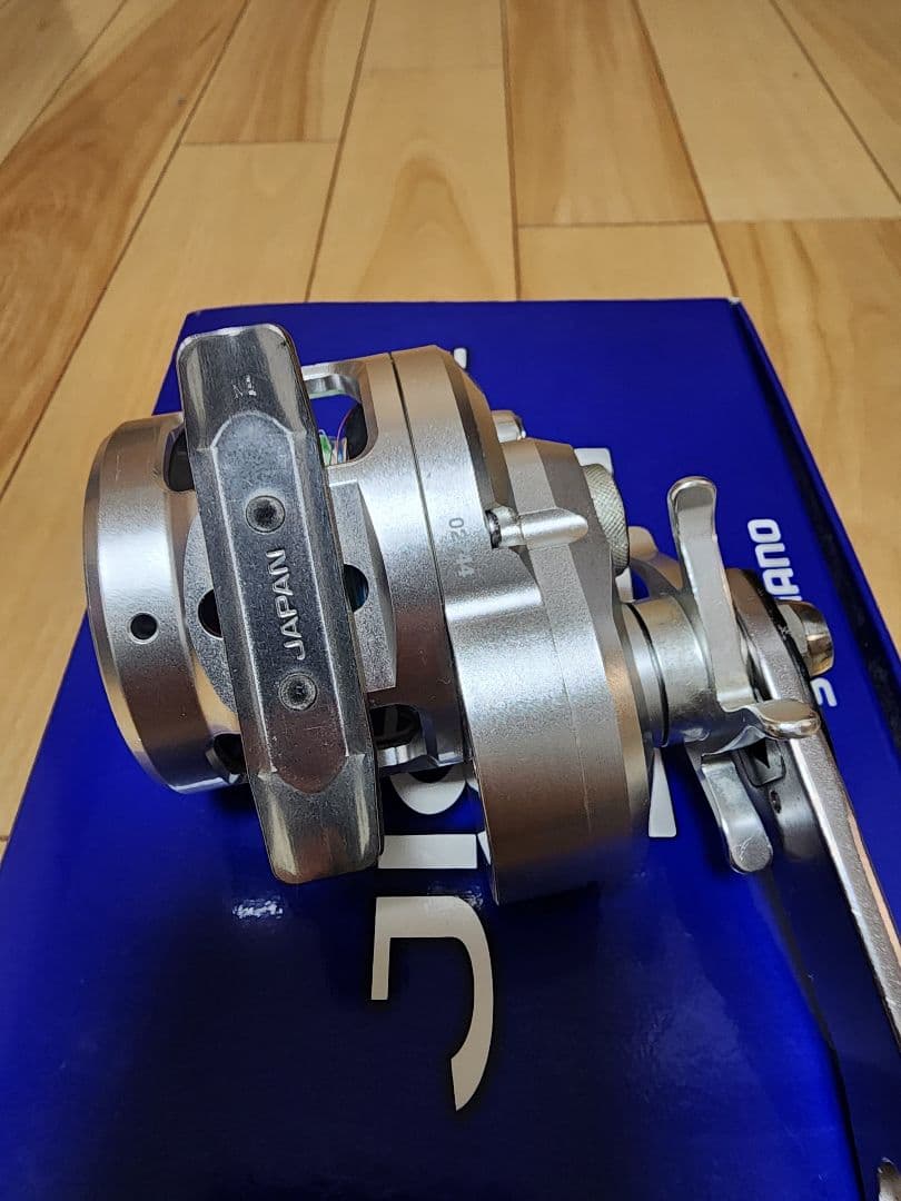 シマノ　11オシアジガー　1000HG 社外ハンドル