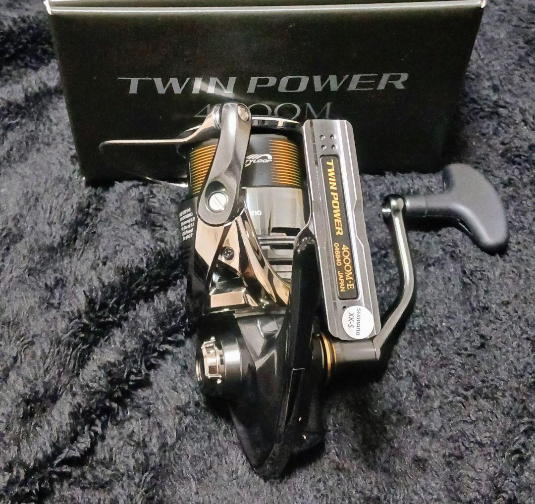 新品同様 極美品 24 ツインパワー 4000M シマノ