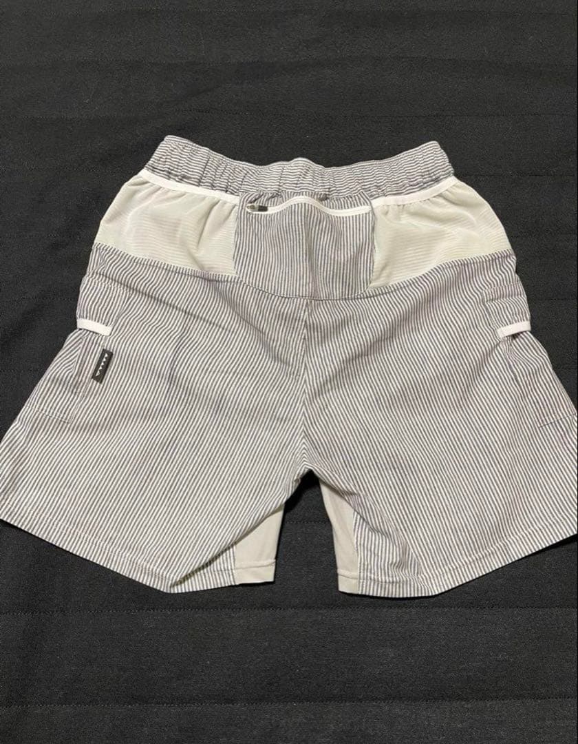 MOUNTAIN MARTIAL ARTS ストライプショートパンツ Mサイズ