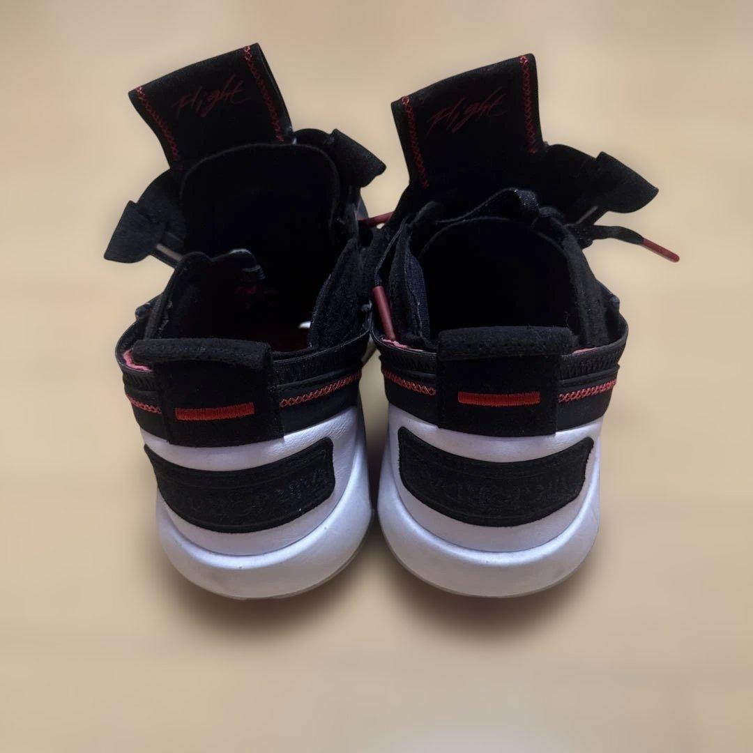 Jordan35バスケットボールシューズ 黒/白/赤