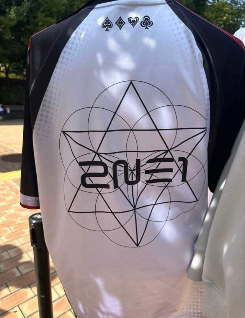 2NE1 ソウルコン 公式グッズ ツアーユニホーム