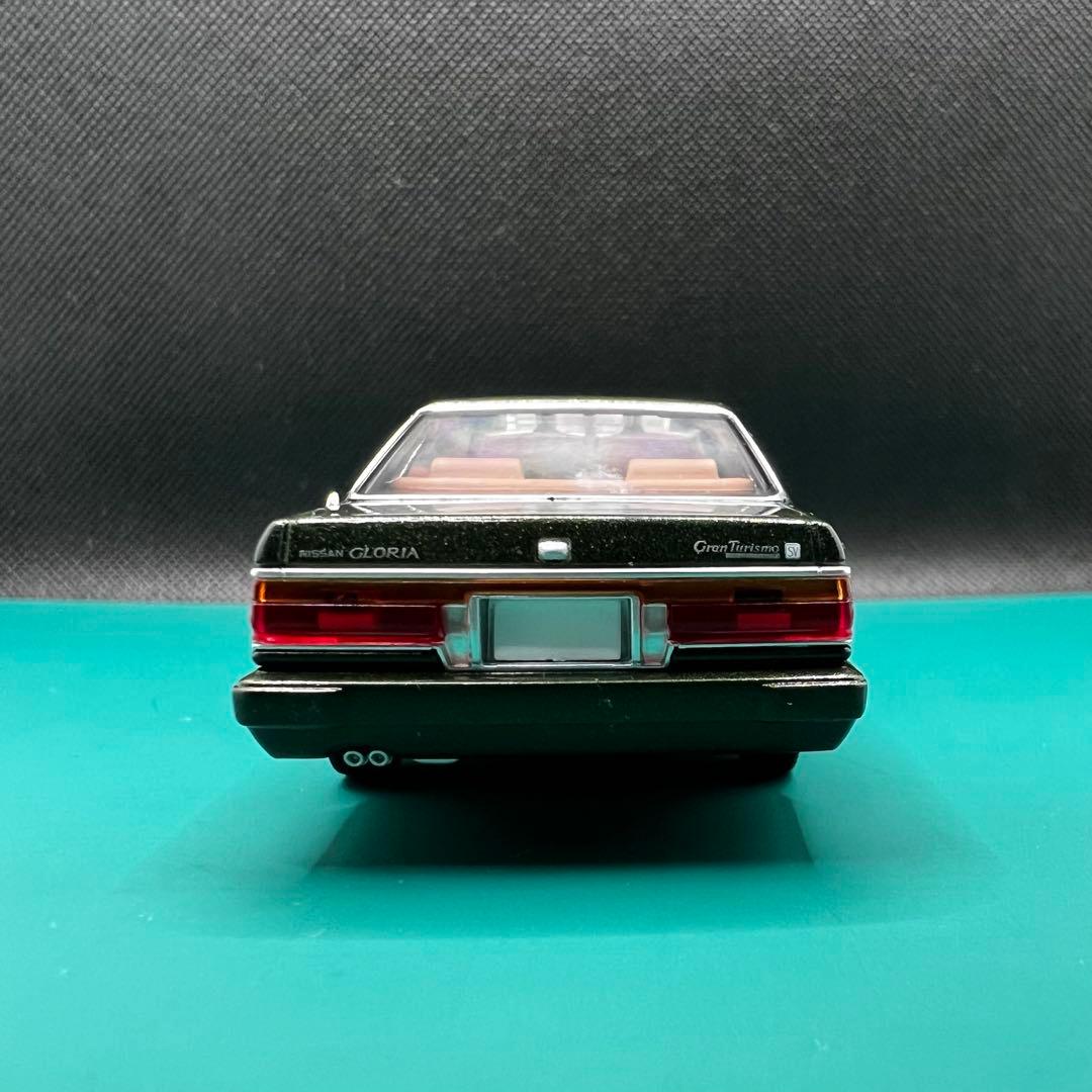 グロリア1988 トミカリミテッドヴィンテージ ネオ43 LV-N43 23a