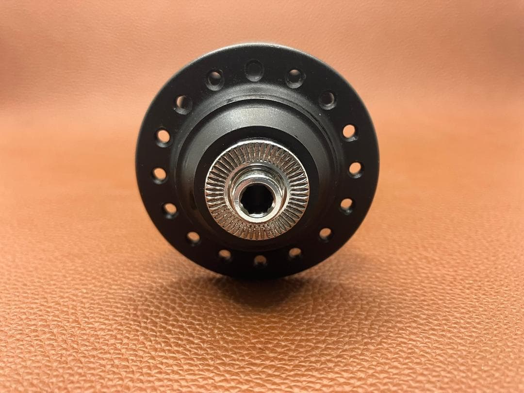 新品未使用品　Shimano シマノ XT HB-M785 ハブ