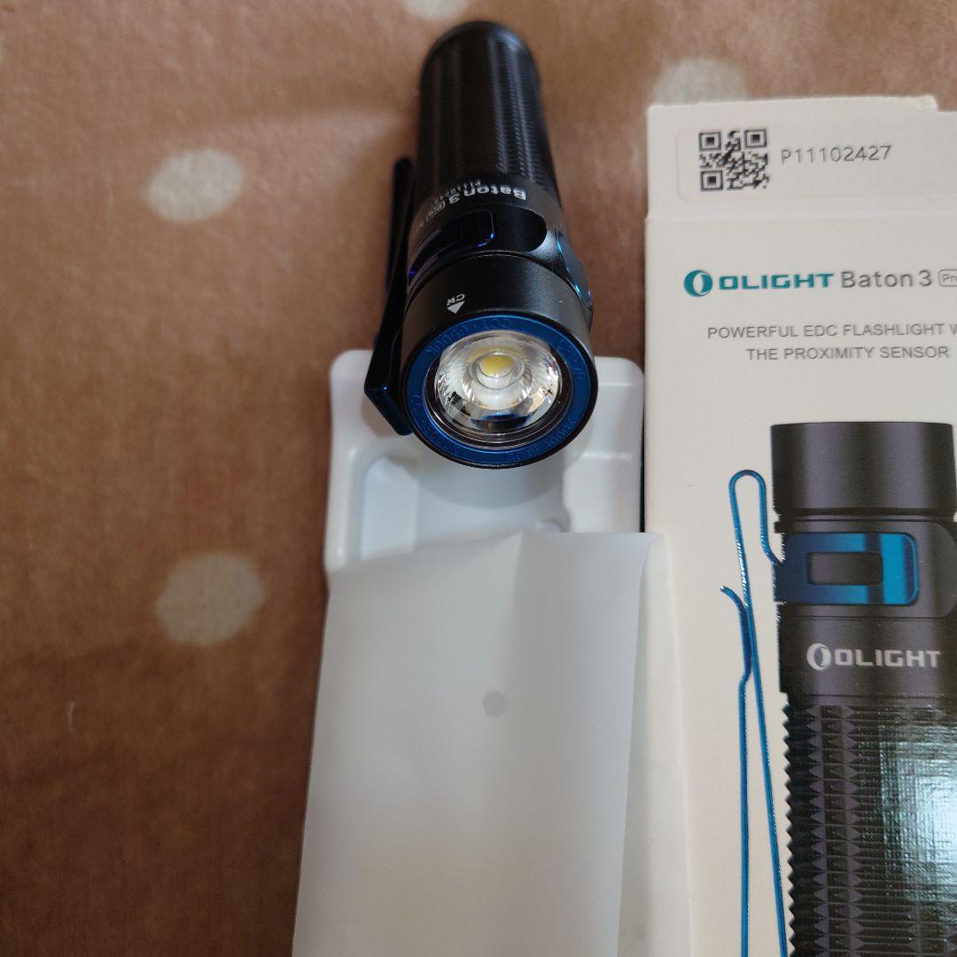 OLIGHT Baton 3 Pro Max 懐中電灯