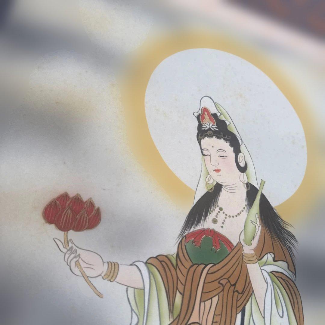 掛轴 紫雲龍雲聖觀音 美品 軸裝絹本掛軸 希少品 箱付