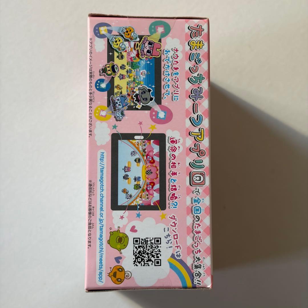 【新品・未開封】たまごっち みーつ サンリオver. ピンク