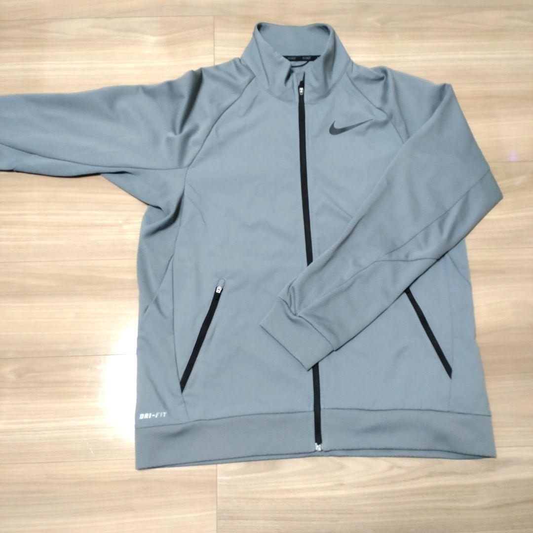 NIKE　ナイキ　ジャージセットアップ　スポーツウェア　Lサイズ　黒灰