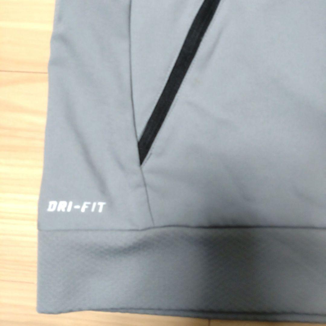 NIKE　ナイキ　ジャージセットアップ　スポーツウェア　Lサイズ　黒灰