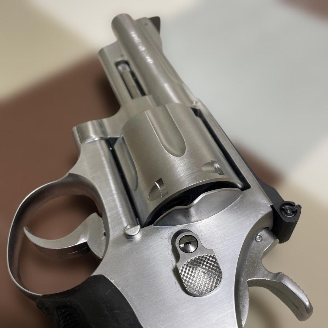 Smith & Wesson シルバーガスリボルバー（プラスチック製日本製）2