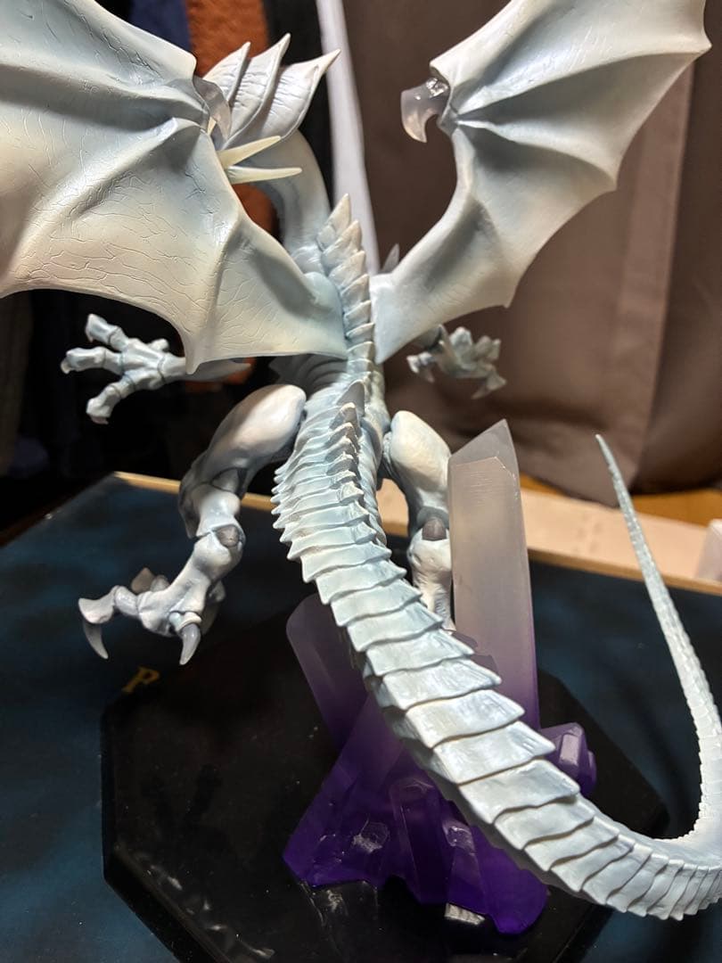 青眼の白龍「遊戯王デュエルモンスターズ」 ART WORKS MONSTERS