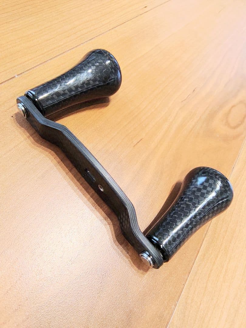 ゴメクサス カーボンハンドル