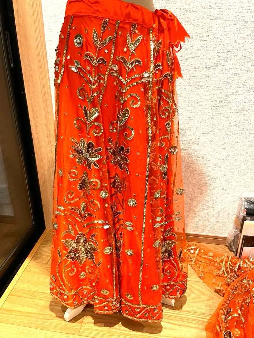 ピ*ん様 豪華ボリウッド衣装　未使用10点セット　オレンジ　スパンコール　オーロ